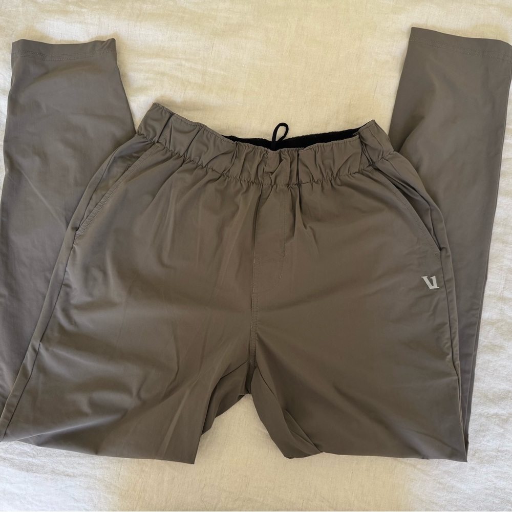 Vuori Fleet Jogger Sweatpants with Elastic Waistband Tan M